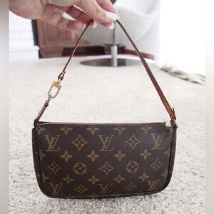 Louis Vuitton Pochette Monogram Shoulder Bag with Scarf Accent